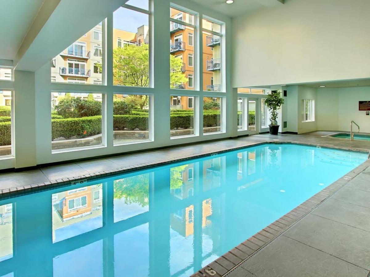 City Water View Oasis With Pool & Gym Near Cruise In Heart Of Seattle Zewnętrze zdjęcie
